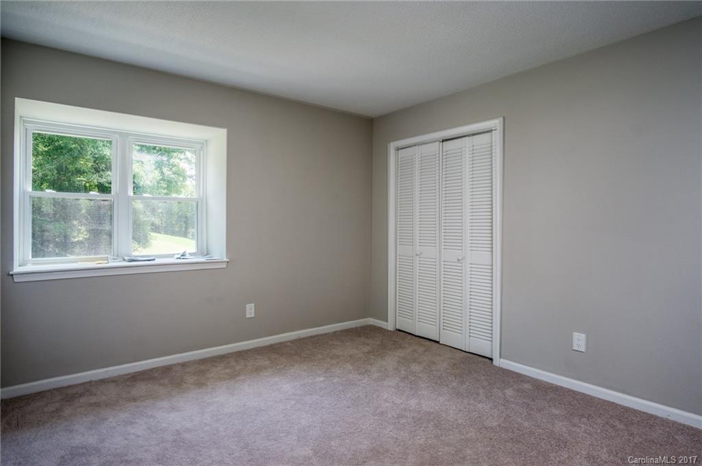 6041 Windjammer Drive Tega Cay, SC 29708 - Photo 17 of 23 Gallery Image 17