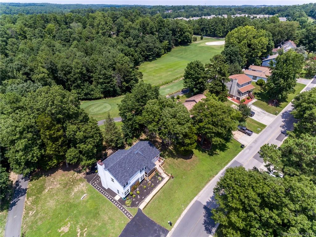 6041 Windjammer Drive Tega Cay, SC 29708 - Photo 3 of 23 Gallery Image 3