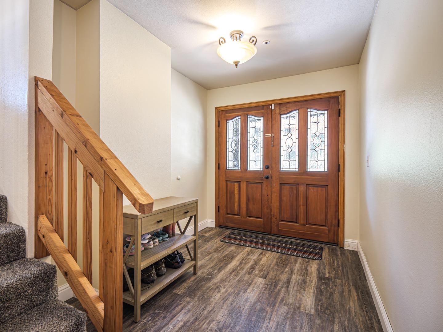 577 Carr Avenue Aromas, CA 95004 - Photo 20 of 37 a view of an entryway with a workspace