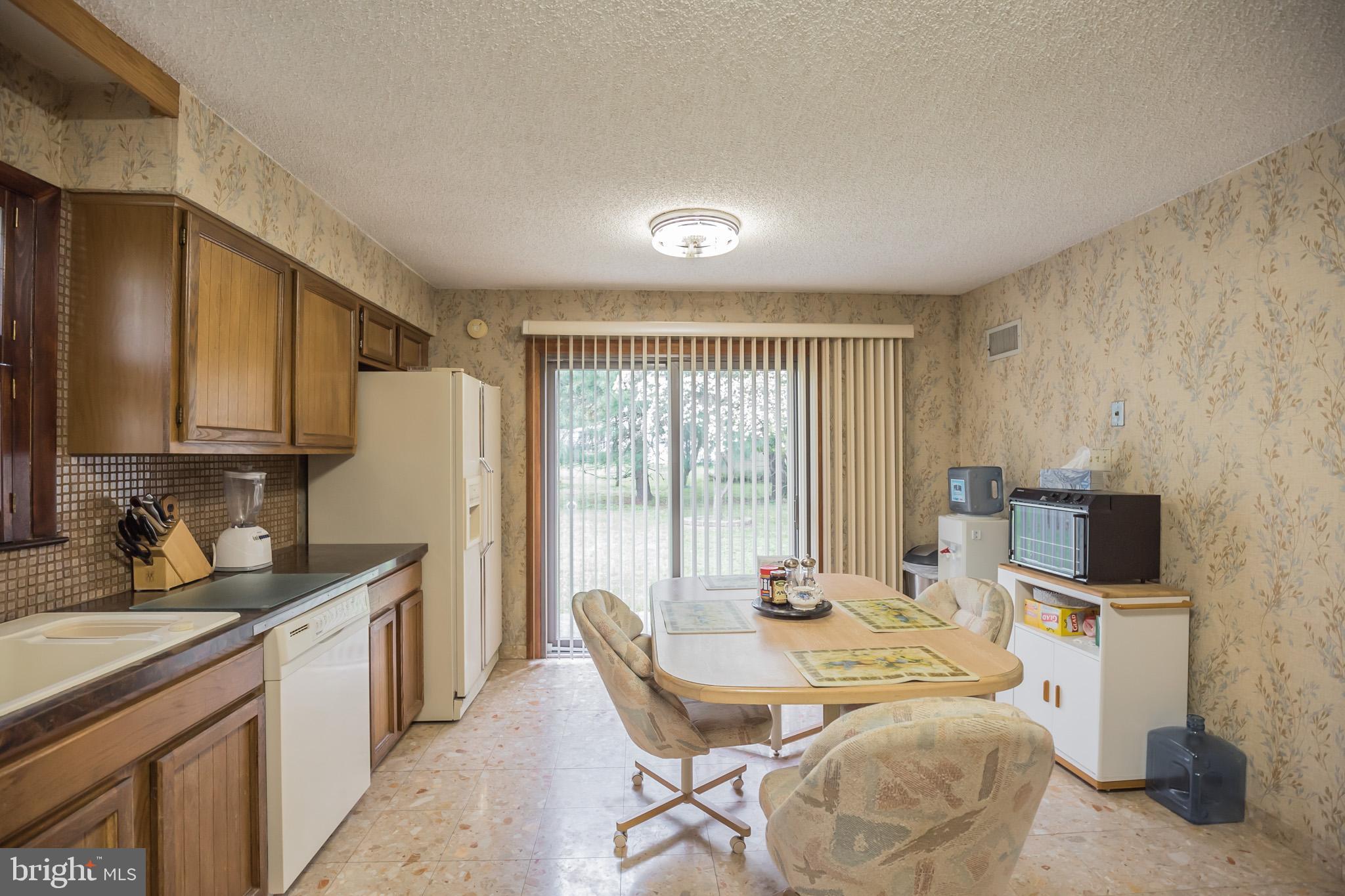 622 Ashton Road Bensalem, PA 19020 - Photo 11 of 29 Gallery Image 11