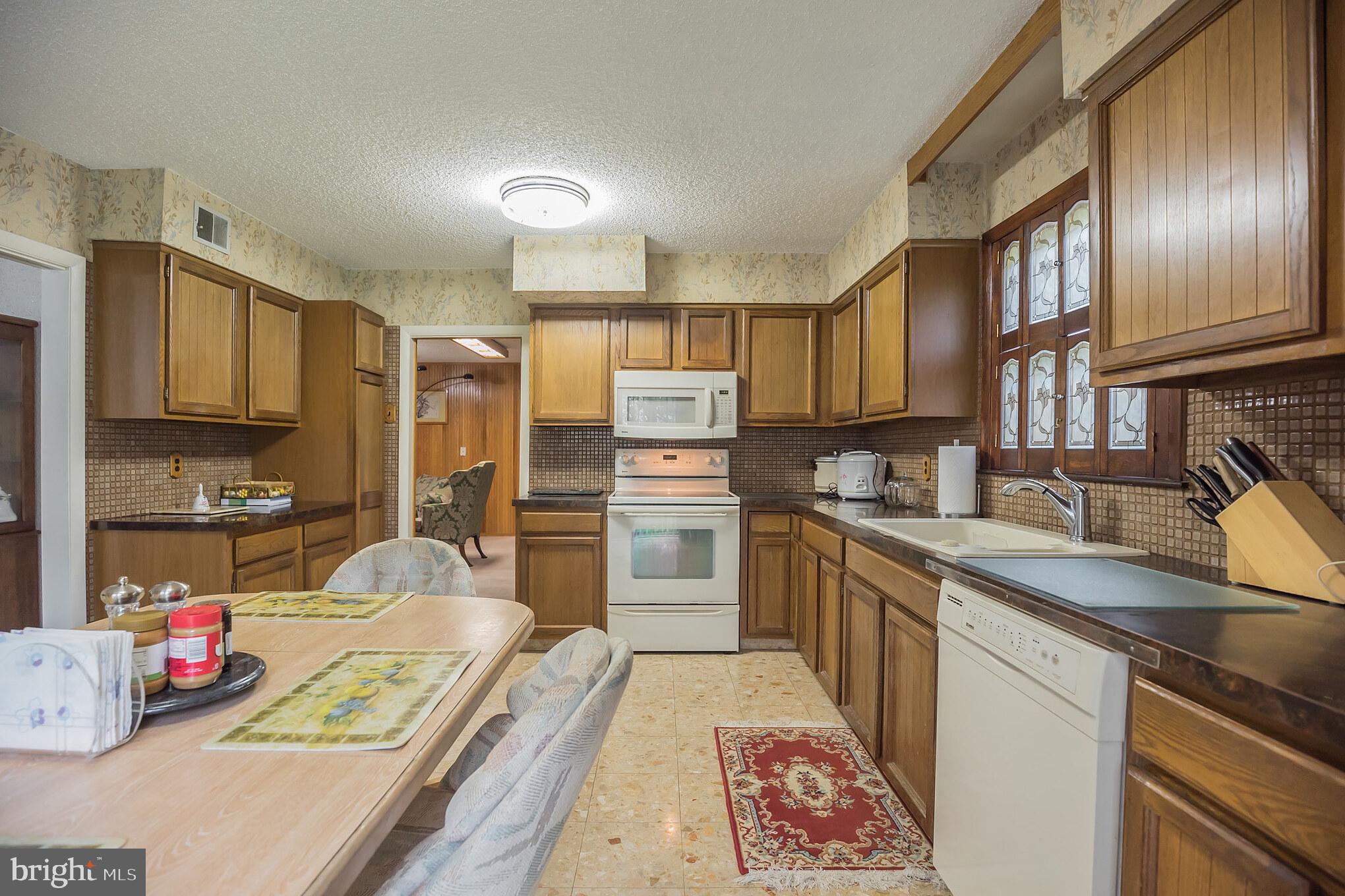 622 Ashton Road Bensalem, PA 19020 - Photo 12 of 29 Gallery Image 12