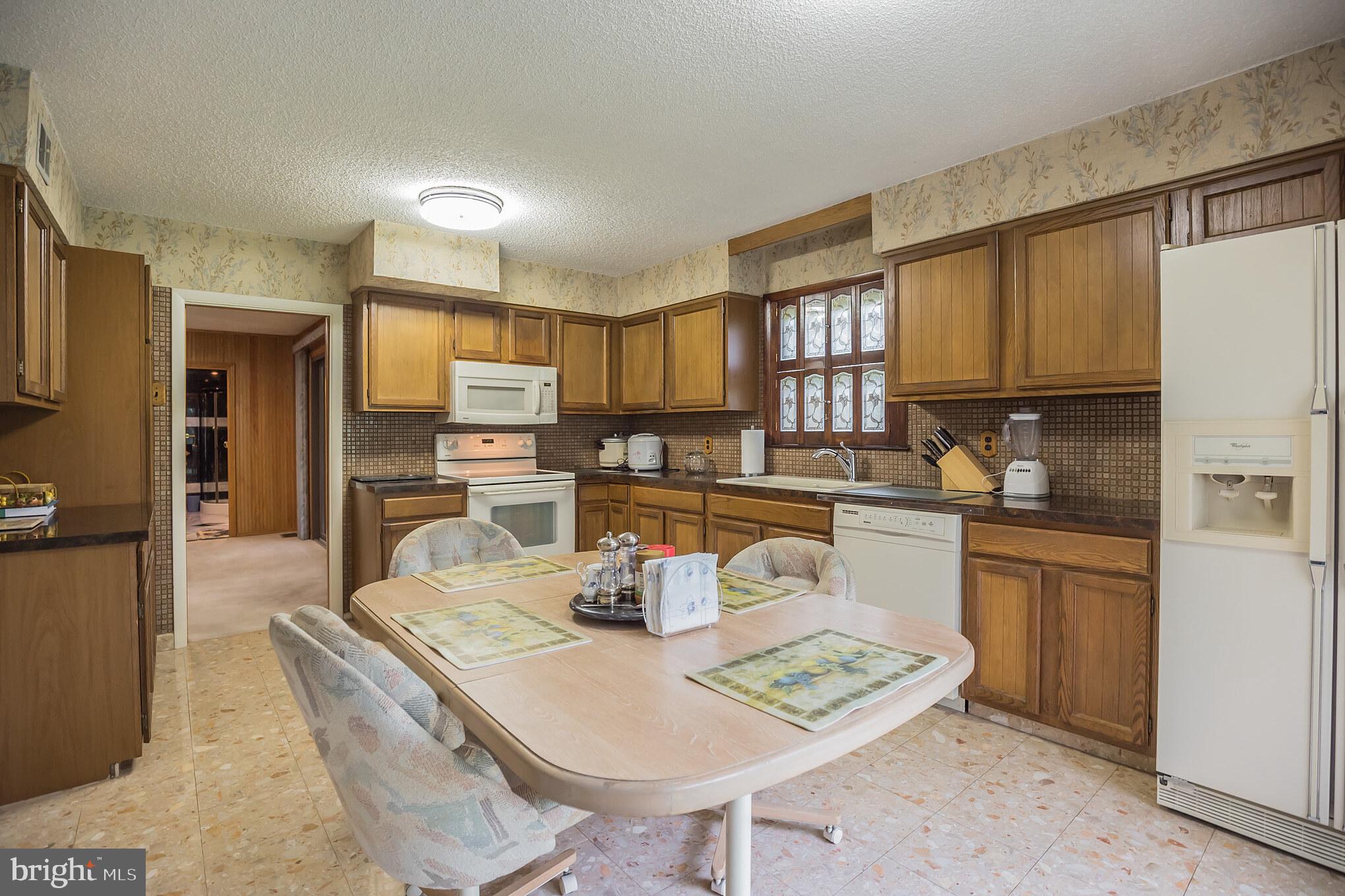 622 Ashton Road Bensalem, PA 19020 - Photo 13 of 29 Gallery Image 13