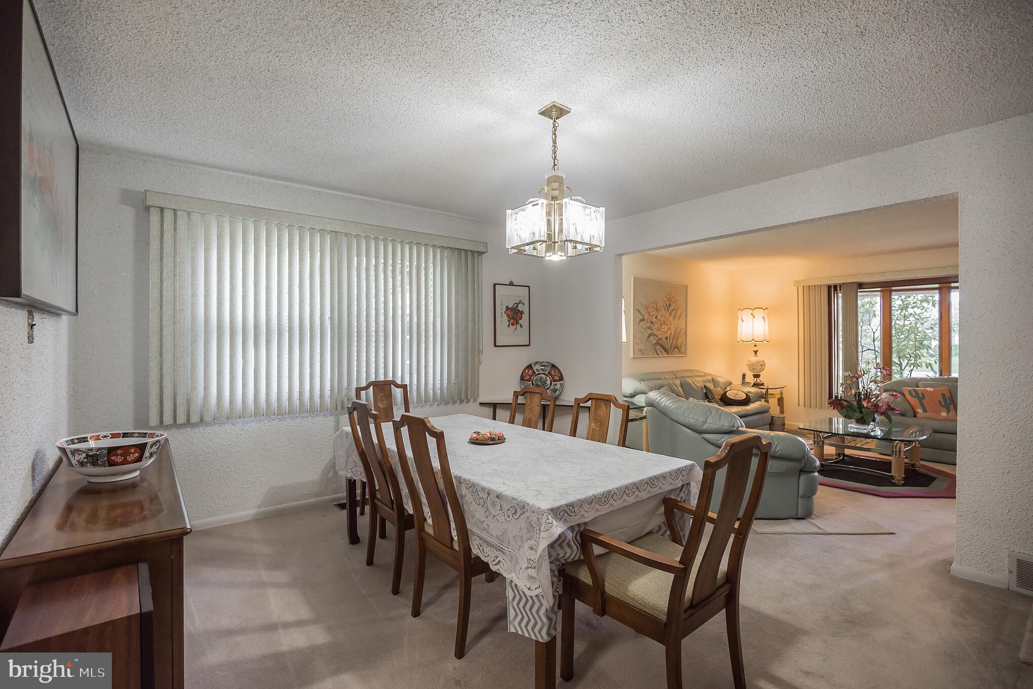 Formal dining room