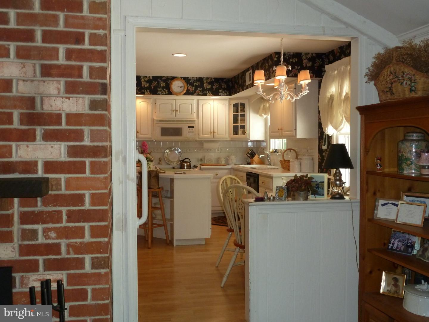 537 Bobbin Mill Road Media, PA 19063 - Photo 7 of 23 Kitchen