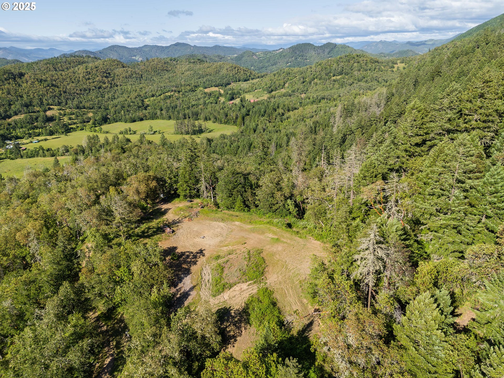 460 Huckleberry Mountain Lane Riddle, OR 97469 - Photo 31 of 34