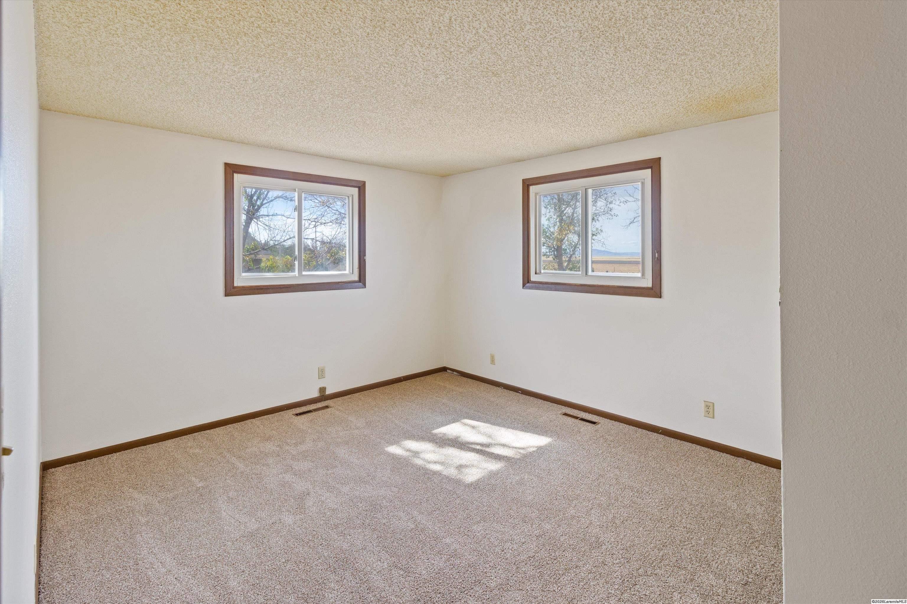 5520 South View Road Laramie, WY 82070 - Photo 10 of 24 Gallery Image 10