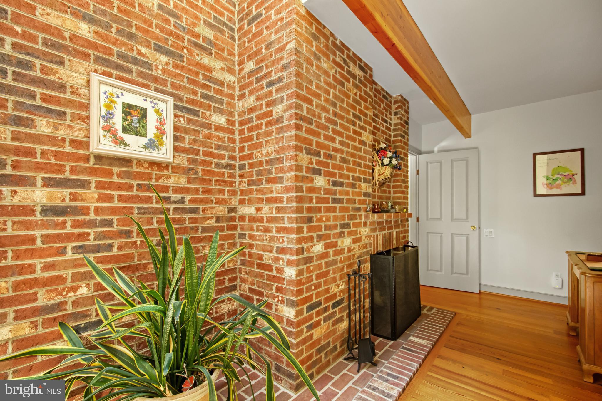 201 Biggs Purchase Lane Lothian, MD 20711 - Photo 20 of 42 a view of a brick buildings with wooden floor