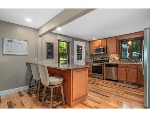 44 Chestnut Road Dracut, MA 01826 - Photo 8 of 31 Gallery Image 8