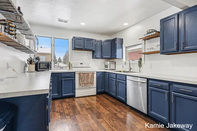 $320,000 | 152 West Holland Lake Drive, Sheridan, MI 48884