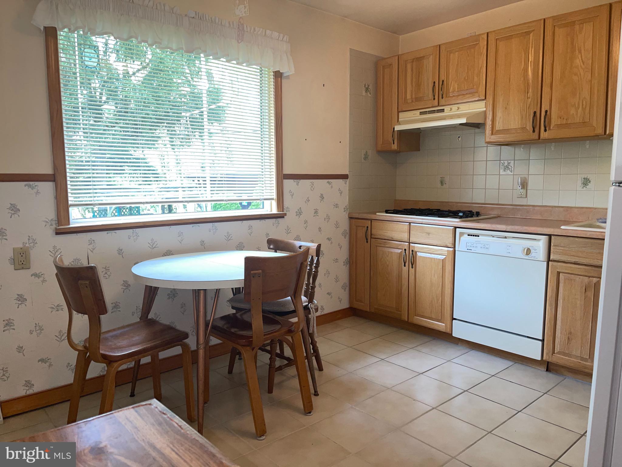 309 Hammershire Road Reisterstown, MD 21117 - Photo 5 of 22 Gallery Image 5
