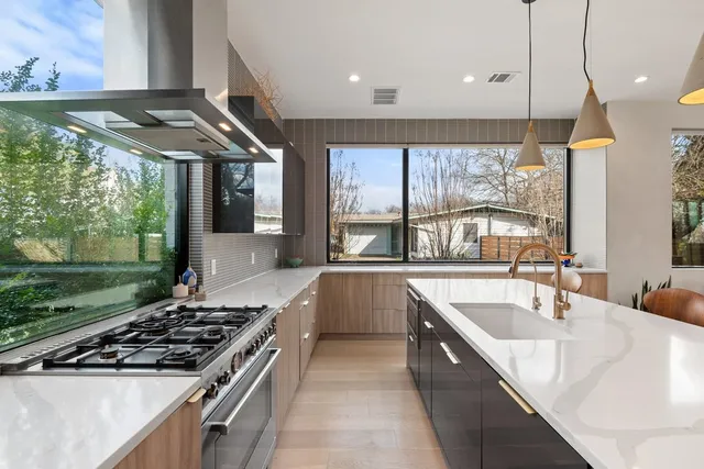 $825,000 | 4717 Mt Vernon Drive, Unit A, Austin, TX 78745