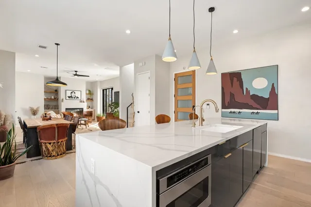 $825,000 | 4717 Mt Vernon Drive, Unit A, Austin, TX 78745