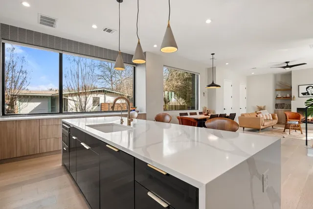 $825,000 | 4717 Mt Vernon Drive, Unit A, Austin, TX 78745