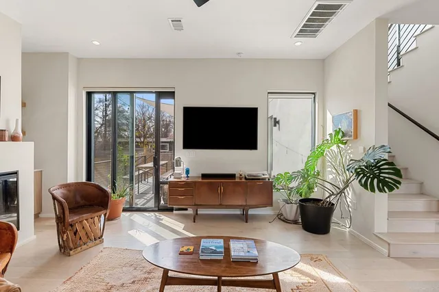 $825,000 | 4717 Mt Vernon Drive, Unit A, Austin, TX 78745