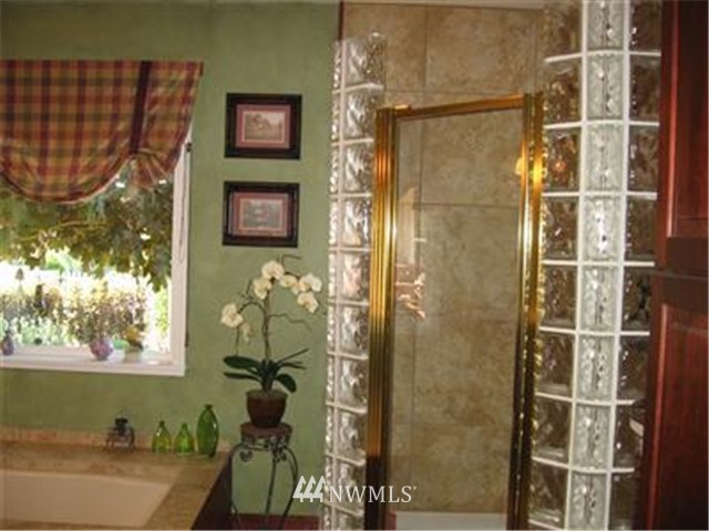 4633 Pleasant Hill Road Kelso, WA 98626 - Photo 12 of 15 Gallery Image 12