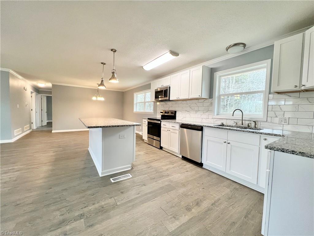 2636 Dillard Road Madison, NC 27025 - Photo 10 of 19