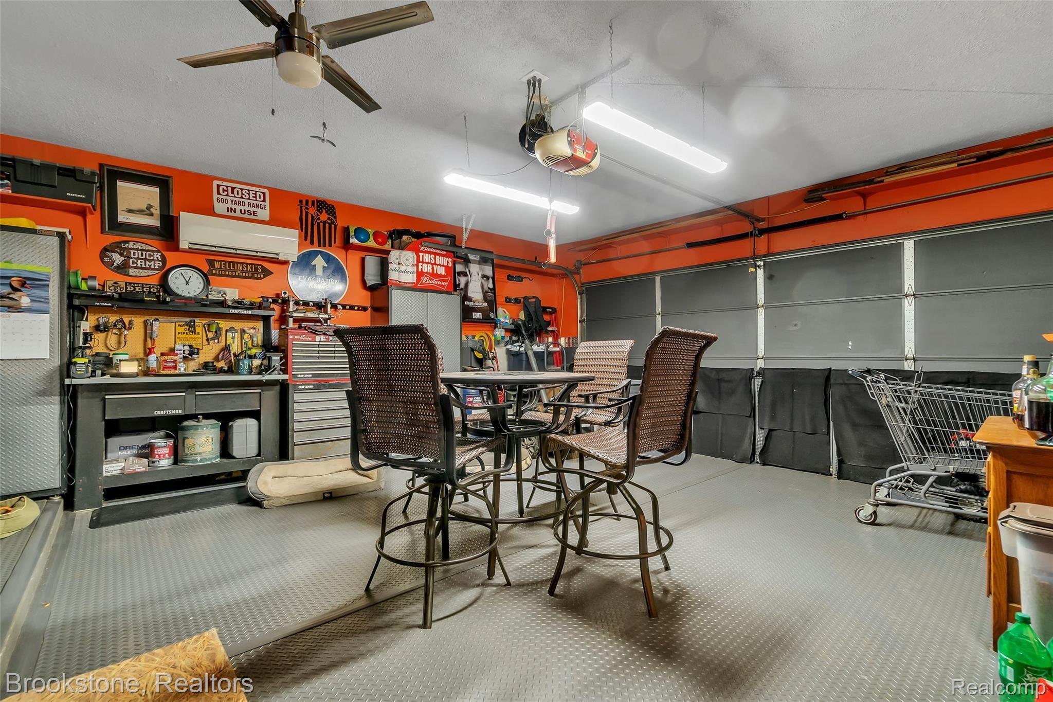 811 Croydon Road Rochester, MI 48309 - Photo 37 of 47 44-811-Croydon-Rd-WindowStill-Real-.jpg