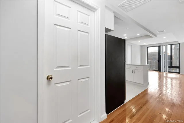 $3,350 | 148-36 89th Avenue, Unit 204 | Jamaica