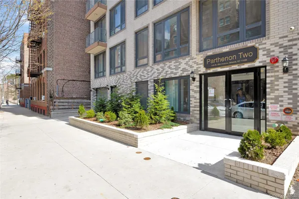 $3,350 | 148-36 89th Avenue, Unit 204 | Jamaica