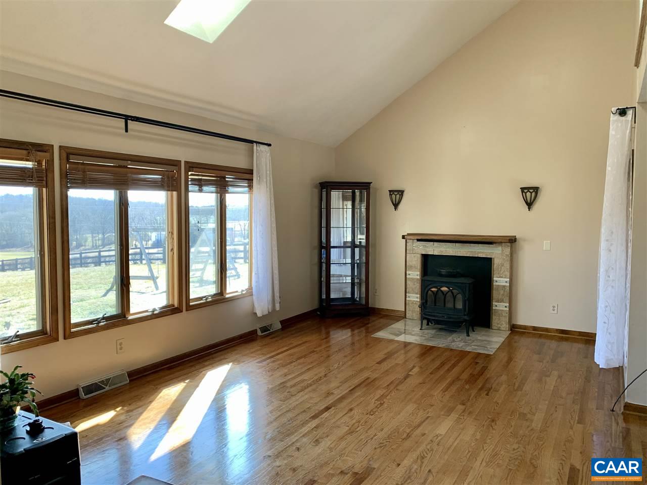 71 Rose Lane Ruckersville, VA 22968 - Photo 7 of 44 Gallery Image 7