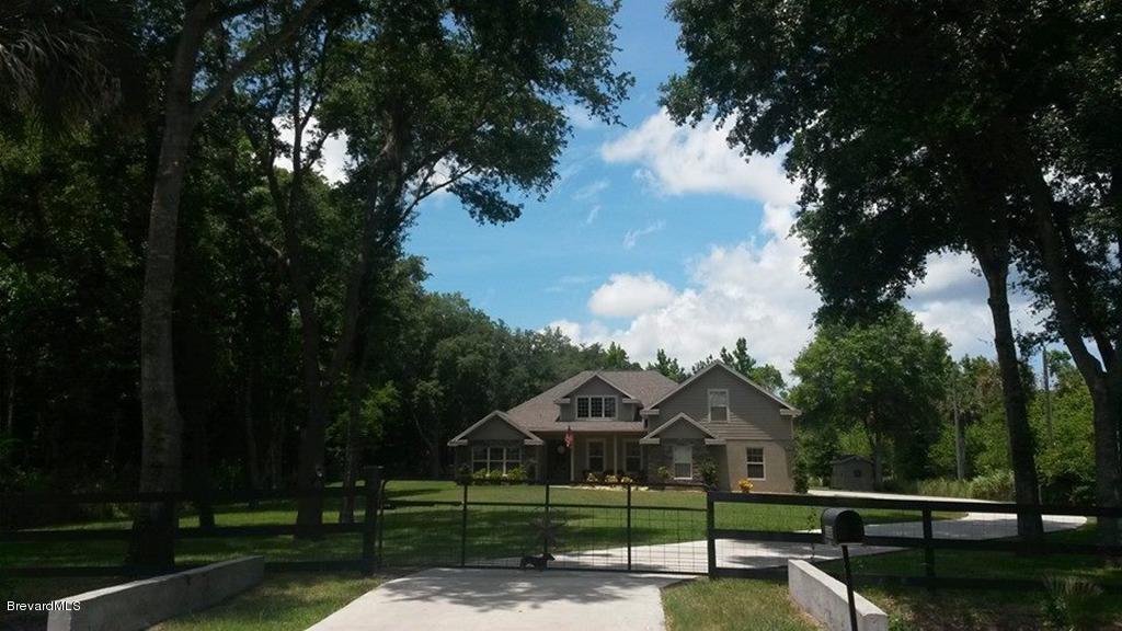 3360 Carter Road Mims, FL 32754 - Photo 1 of 10 1fronthouse