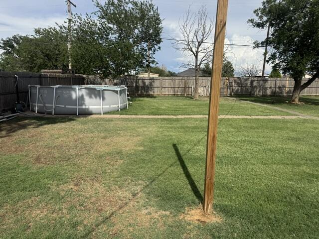 1208 Main Ralls, TX 79357 - Photo 18 of 20 IMG_0663
