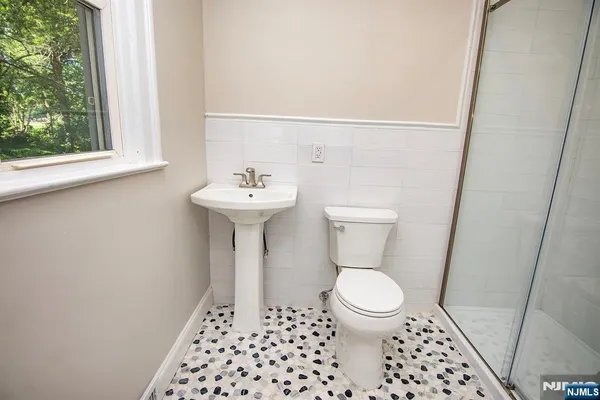 $849,999 | 126 Grant Avenue, Cresskill, NJ 07626