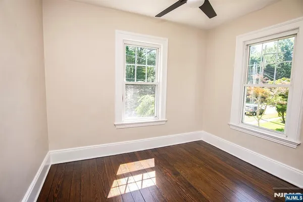 $849,999 | 126 Grant Avenue, Cresskill, NJ 07626