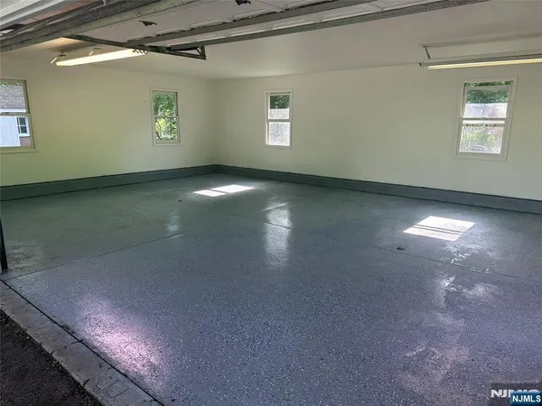 $849,999 | 126 Grant Avenue, Cresskill, NJ 07626