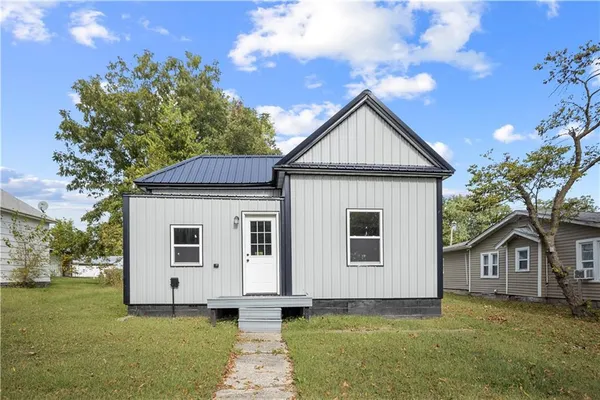 $82,900 | 325 East Lake Street, Marceline, MO 64658