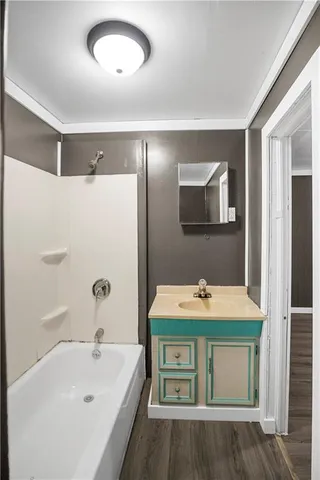 $87,000 | 325 East Lake Street, Marceline, MO 64658