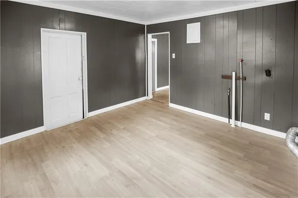 $82,900 | 325 East Lake Street, Marceline, MO 64658