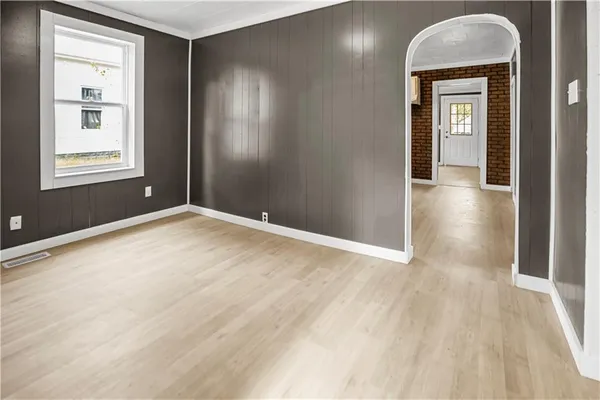 $82,900 | 325 East Lake Street, Marceline, MO 64658