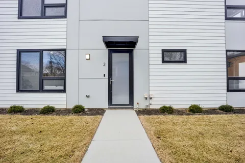 $625,000 | 944 Beloit Avenue, Unit 2, Forest Park, IL 60130