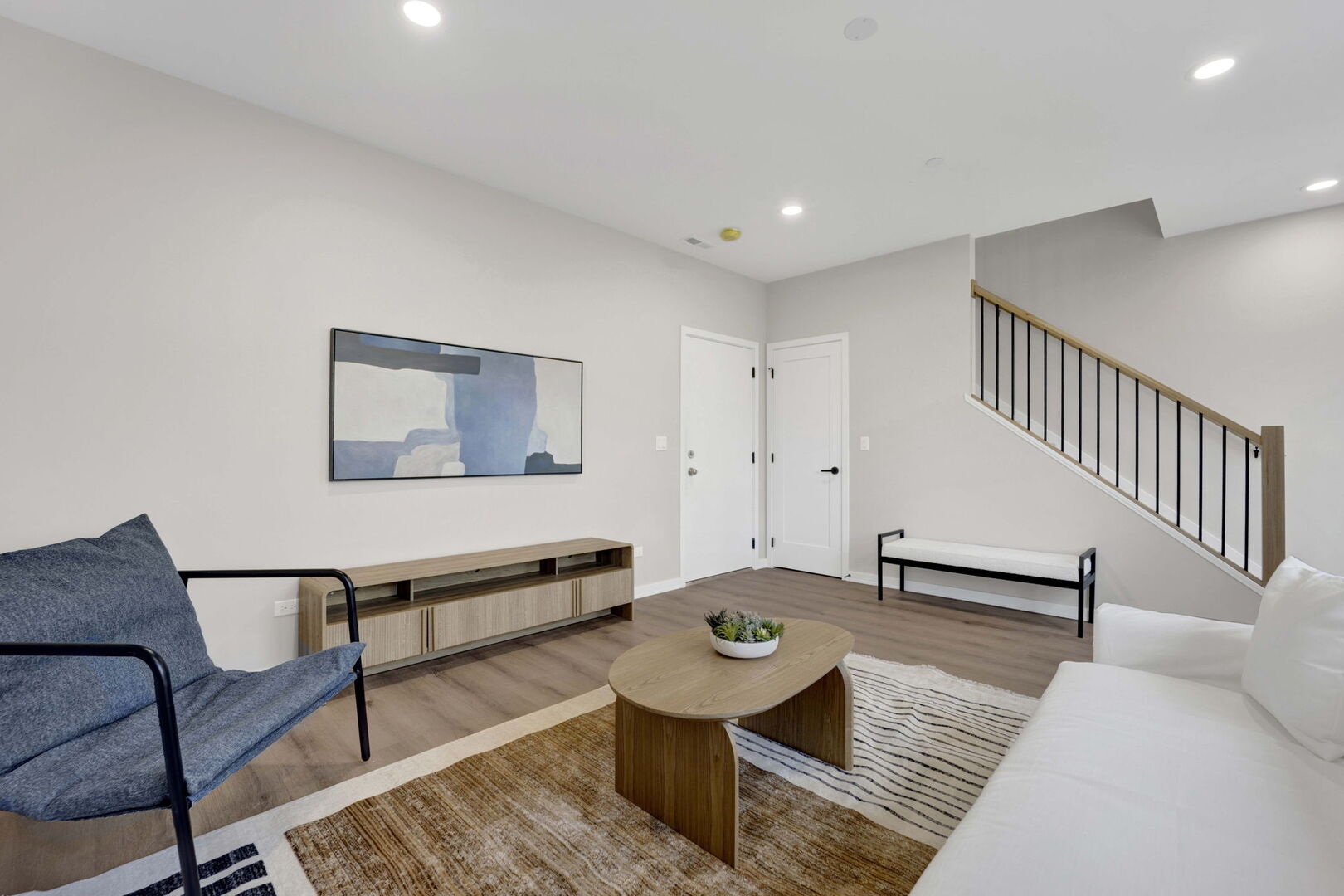 944 Beloit Avenue, Unit 2 Forest Park, IL 60130 - Photo 5 of 32 a living room with furniture and a wooden floor