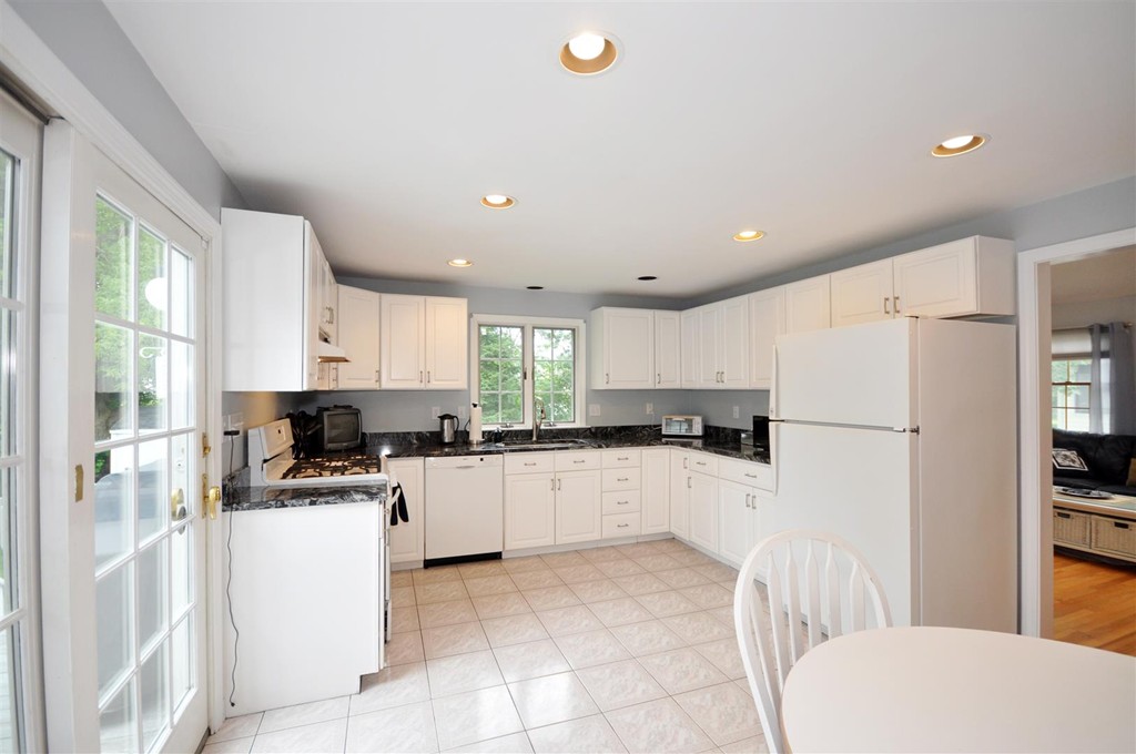 7 Wheaton Road Arlington, MA 02474 - Photo 14 of 24 Gallery Image 14
