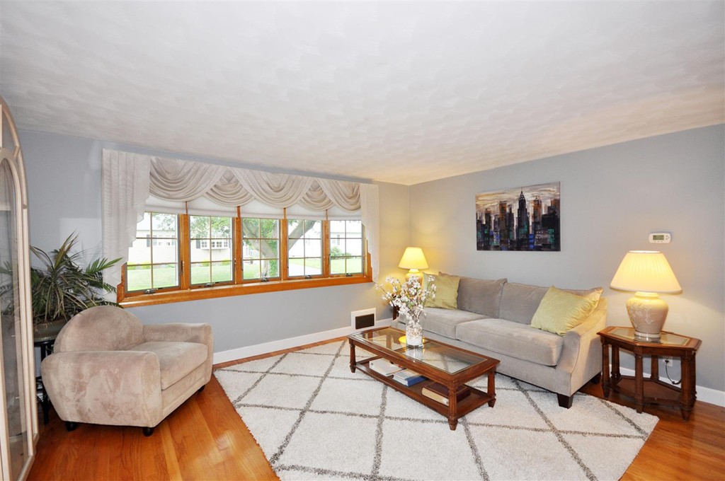 7 Wheaton Road Arlington, MA 02474 - Photo 8 of 24 Gallery Image 8