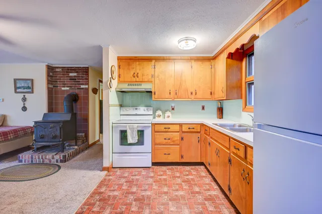 $599,000 | 68 Eidelweiss Drive, Madison, NH 03849