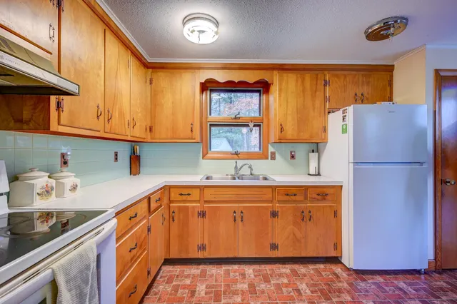 $599,000 | 68 Eidelweiss Drive, Madison, NH 03849