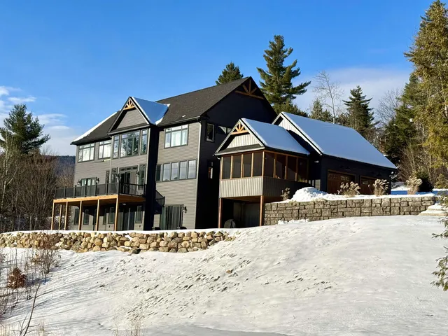 $1,895,000 | 83 Parker Ridge Road, Bartlett, NH 03812