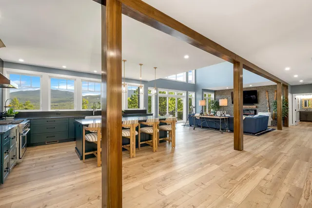 $1,895,000 | 83 Parker Ridge Road, Bartlett, NH 03812