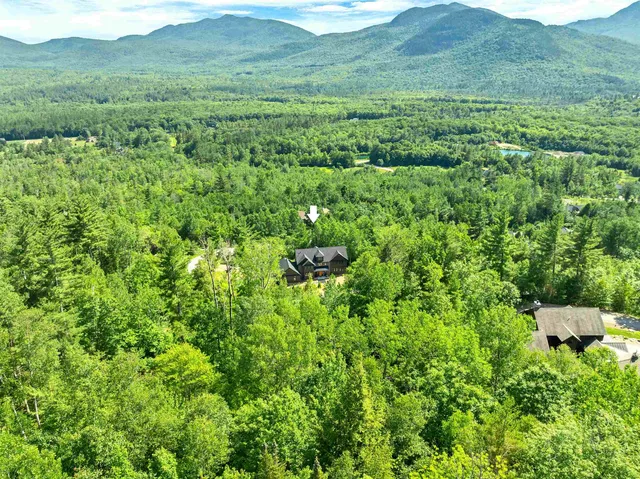 $1,895,000 | 83 Parker Ridge Road, Bartlett, NH 03812