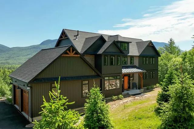 $1,895,000 | 83 Parker Ridge Road, Bartlett, NH 03812