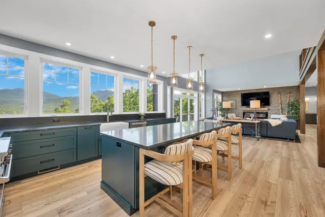 $1,895,000 | 83 Parker Ridge Road, Bartlett, NH 03812