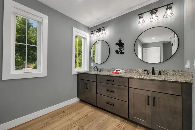 $1,895,000 | 83 Parker Ridge Road, Bartlett, NH 03812