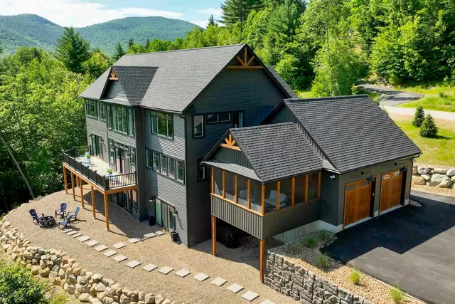 $1,895,000 | 83 Parker Ridge Road, Bartlett, NH 03812