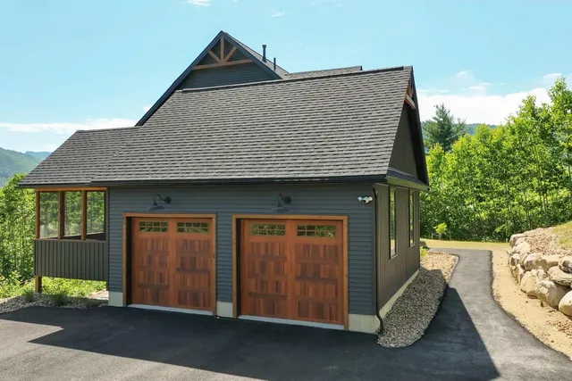 $1,895,000 | 83 Parker Ridge Road, Bartlett, NH 03812