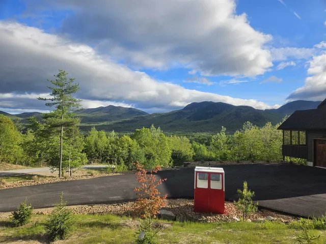 $1,895,000 | 83 Parker Ridge Road, Bartlett, NH 03812
