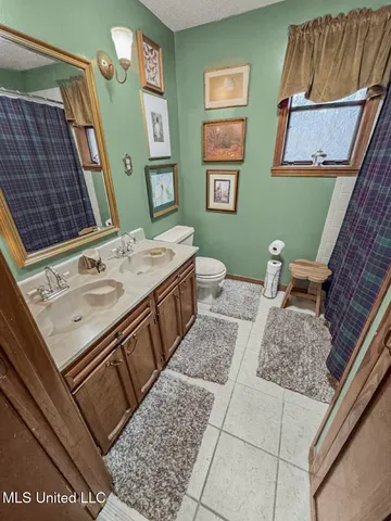 $699,000 | 5 Spokane Road, Natchez, MS 39120