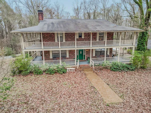 $699,000 | 5 Spokane Road, Natchez, MS 39120